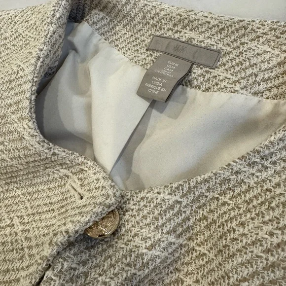 H&M Cream Tweed Short Jacket Crop Blazer with Gold Accents - Picture 4 of 8